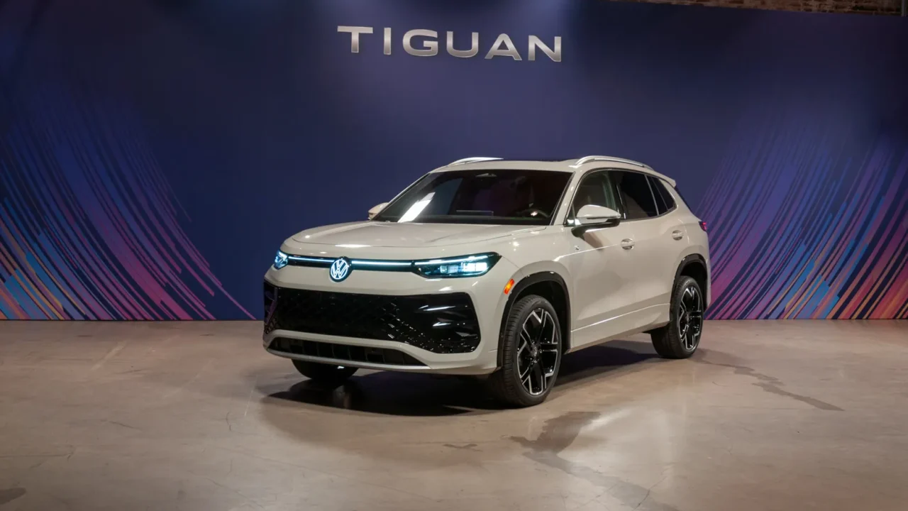 2025 Volkswagen Tiguan costs $30,920, drops third row option