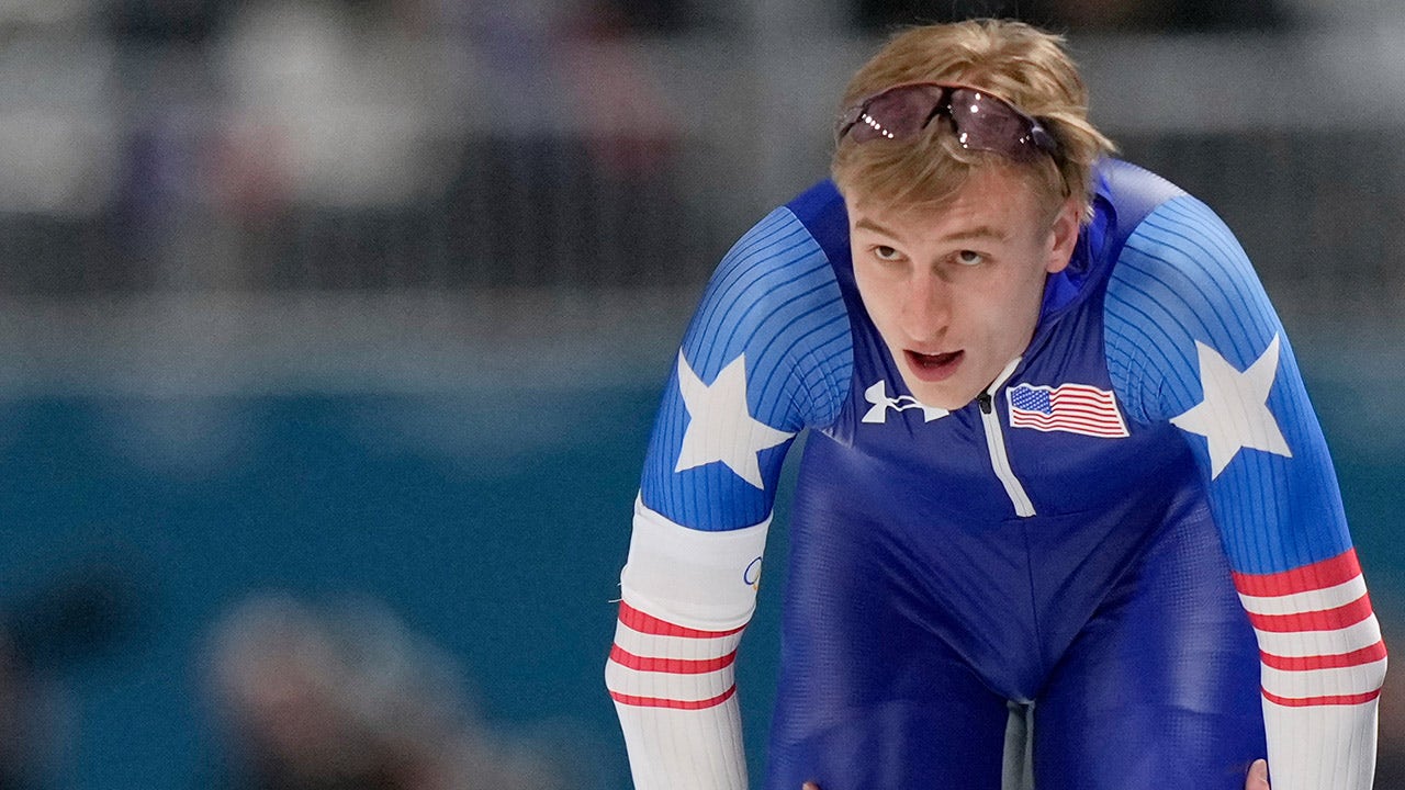 American Speed Skater Jordan Stolz Secures Silver in Thrilling 1500m Race, Capping Remarkable Olympic Performance