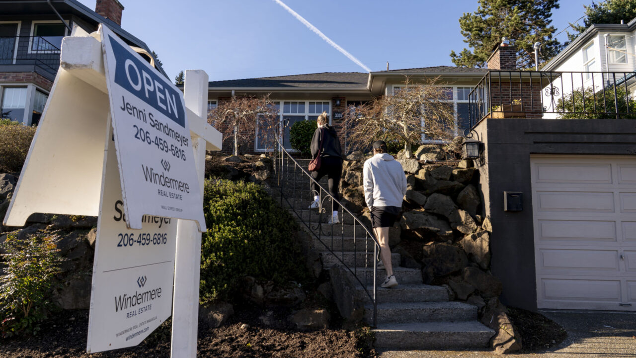 Realtors report a ‘new housing crisis’ as January home sales tank more than 8%]