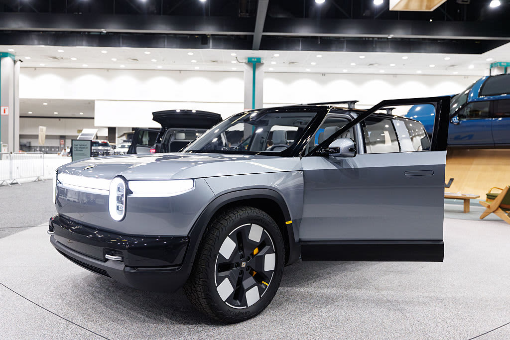 Rivian tops fourth-quarter expectations, targets significant production increase]