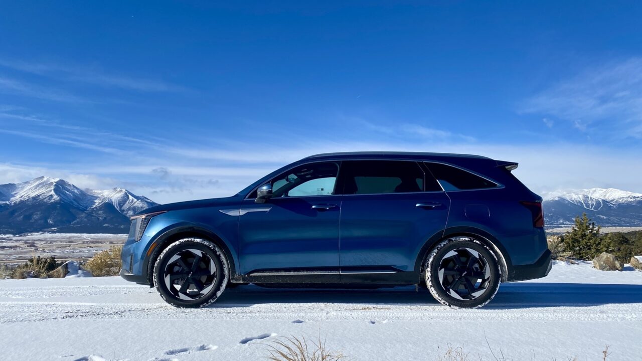 The 2025 Kia Sorento Hybrid: A Resilient Companion for High-Altitude Adventures