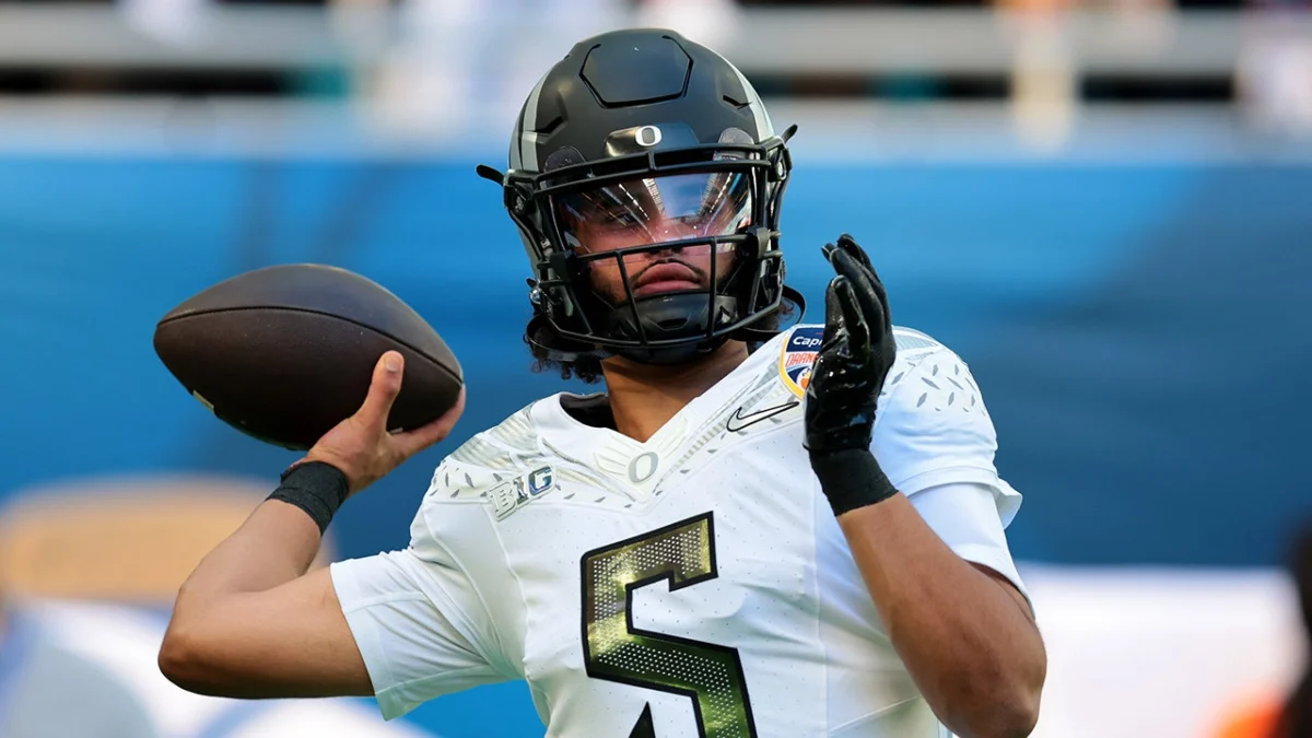 Oregon Ducks Star Quarterback Dante Moore Advocates for Mental Health Access in Open Letter to Governor