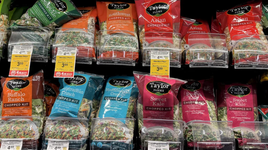 FDA still focused on lettuce supplier as source of parasite, despite faulty test result