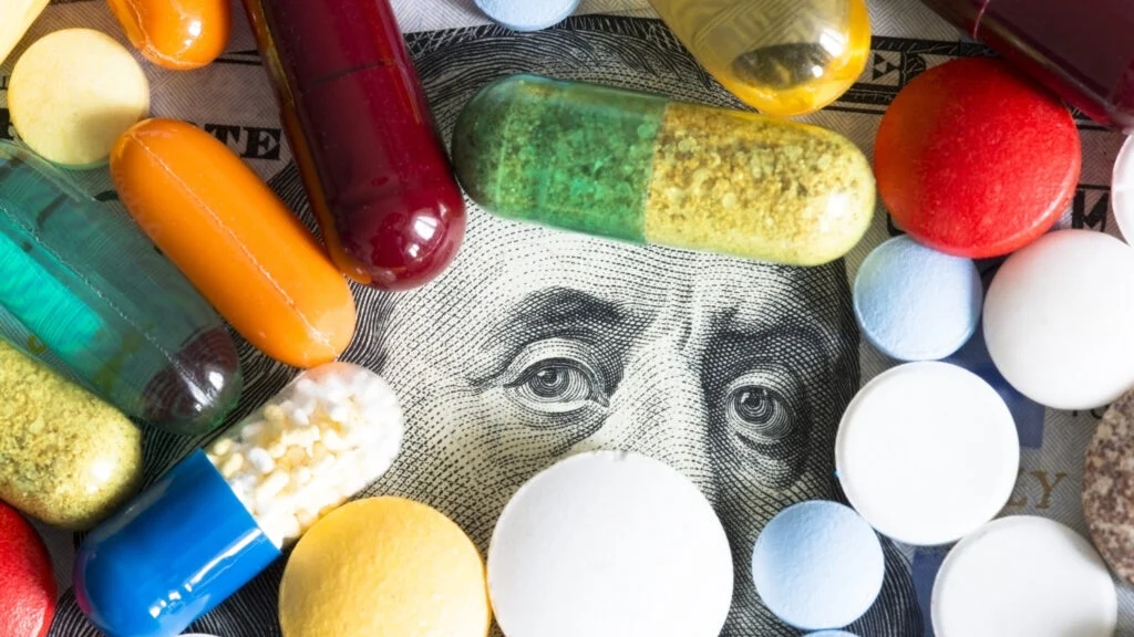 Trump administration revises rebate pilot for 340B drug discount program, angering hospitals