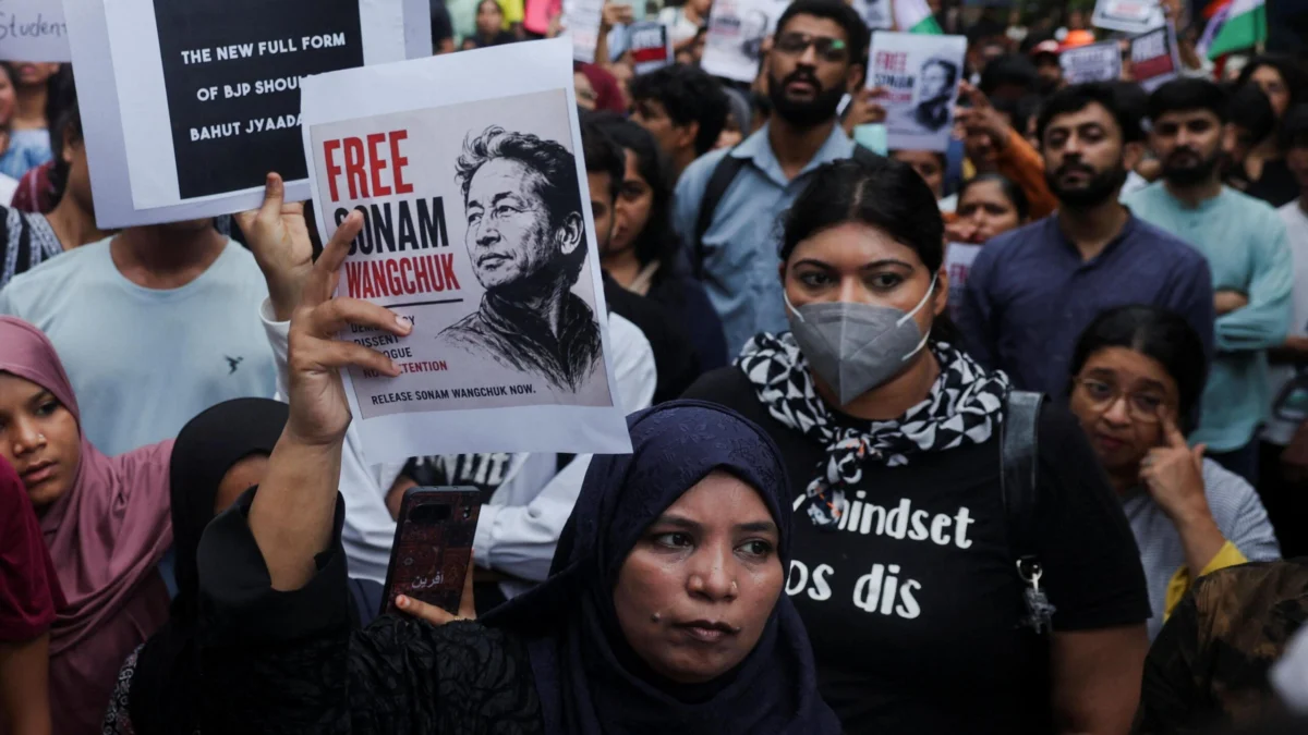 Why are thousands protesting for education reform in India?