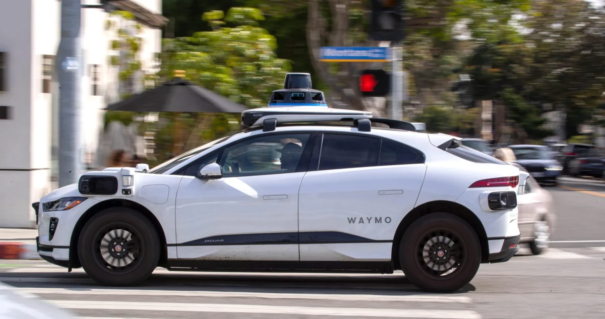 Autonomous Vehicle Test Drivers Face Injuries as AI Technology Accelerates