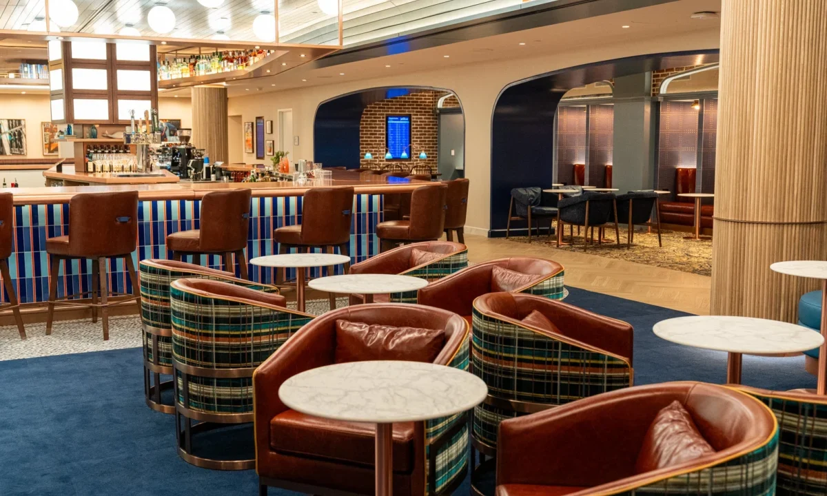 JetBlue says all Mint flyers can now access its lounges
