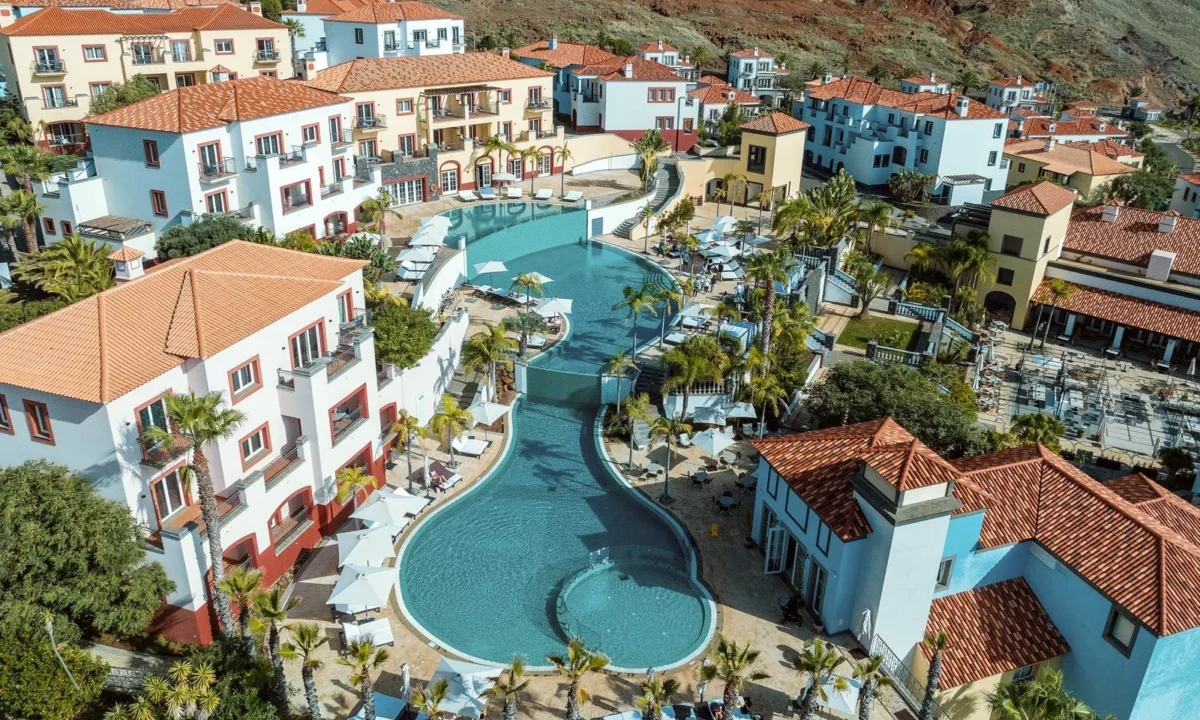 The Ultimate Guide to World of Hyatt Credit Cards: Current Offers, Benefits, and Strategic Value.