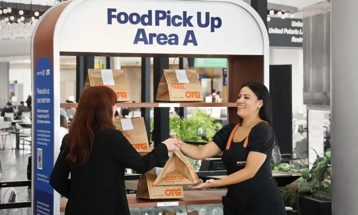 United Airlines Enhances Passenger Experience with New Standby Automation and Gate-Side Food Delivery Trials.